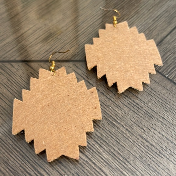 Aztec Shape, Seed Bead, Animal Pattern Fur, Fabric Earrings - Picture 4 of 13